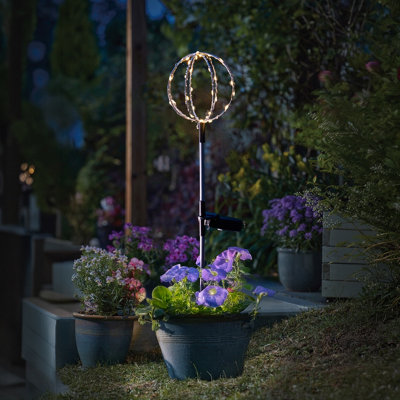 Smart Solar White Twinkle Orb Solar-Powered 1Lm Integrated Led Outdoor Stake Light from B&Q