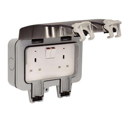 Bg Storm Weatherproof 2 Gang 13 Amp Ip66 Rated Dp Switched Socket Outlet from B&Q