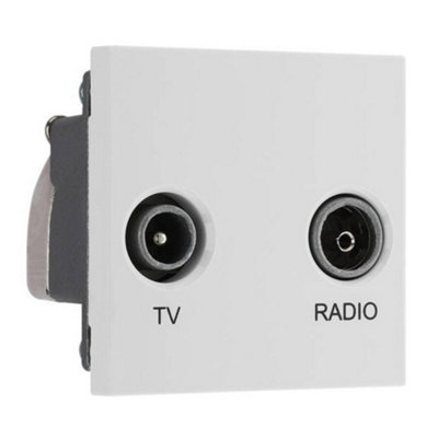 Bg Emtvfmw 50X50 Iec Male TvIec Female Radio Diplex Euromodule (White) from B&Q