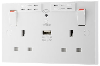B&Q -  White 13A Raised Square Double Wi-Fi Extender Socket With Usb