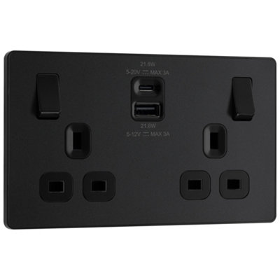 Bg Matt Black Double 13A 22W Raised Slim Switched Screwless Socket With UsbX2 & Black Inserts from B&Q