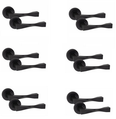 Golden Grace 6 Pairs Straight Astrid Twist Design Door Handles Latch Matt Black Finish52mm from B&Q