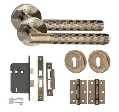 Golden Grace Knurled Hex Cut T-Bar Internal Door Handle Lock Set 3 Lever Mortise Lock Bb Hinges Antique Brass from B&Q