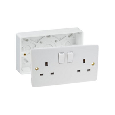 Knightsbridge Cu9000 Curved Edge Switched Socket Dp 2 Gang 13A & Surface Box from B&Q