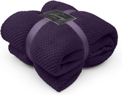 Gc Gaveno Cavailia Fluffy Pop Extra Large Throw 200X240Cm Purple Soft & Cosy King Size Blanket Waffle Throw from B&Q