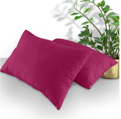 Gaveno Cavailia Plain Housewife Pillowcases FuchsiaPair