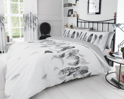 Smart Living Duvet Cover With Pillowcases Polycotton Quilt Bedding Cover Comfy Breathable Comforter Cover SetWhite from B&Q
