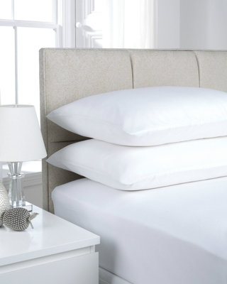 Smart Living Pillowcase Pair Super Soft Cosy Easy Care Polycotton Bed Linen Luxury Pillowcase Pair Non IronWhite from B&Q