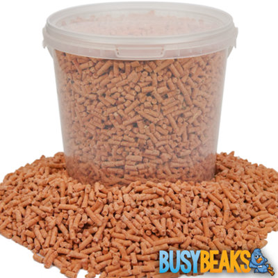 Gardeners Dream 10L Busybeaks Berry Suet PelletsHigh Quality Feed Wild Garden Bird Food from B&Q
