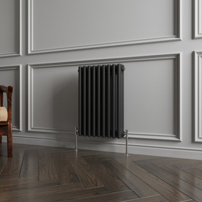 B&Q -  Traditional 3 Column Radiator Black Horizontal (H)600mm (W)425mm 2680 Btu Cast Iron Style Radiator