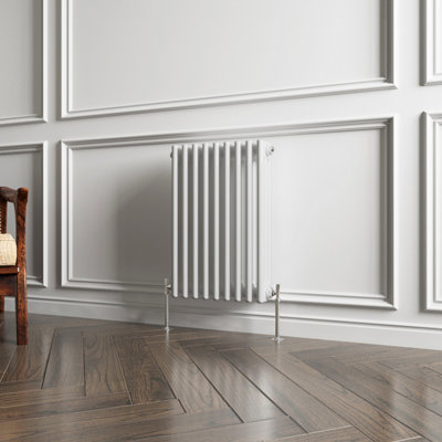 B&Q -  Traditional 3 Column Radiator White Horizontal (H)600mm (W)425mm 2680 Btu Cast Iron Style Radiator