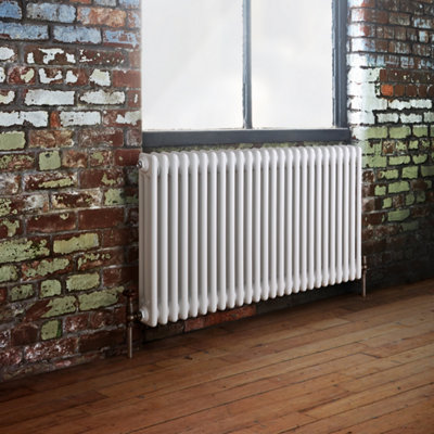 Homestylestore White Horizontal Cast Iron Style Triple Column Radiator 600mm X 1190mm from B&Q