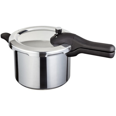 Judge Aluminium Pressure Cooker 5 LitreSilver from B&Q