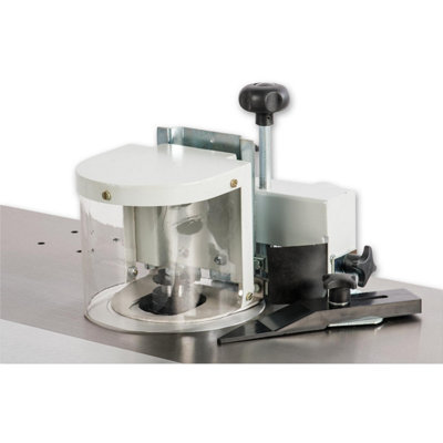 B&Q Axminster Professional Ring Fence For Ap200sm Spindle Moulder