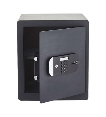 Yale Maximum Security Fingerprint SafeLarge from B&Q