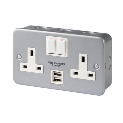 13A Grey 2 Gang Metal-Clad Switched Usb Socket With White Inserts from B&Q