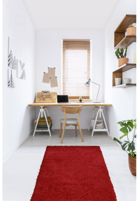 Melrose Venus Shaggy Red High Pile Runner Rug 067/200Cm from B&Q