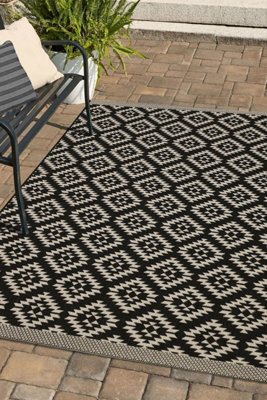 Melrose Eden Genesis Black Indoor Outdoor X-Large Area Rug 3mm Pile Height200/290Cm from B&Q
