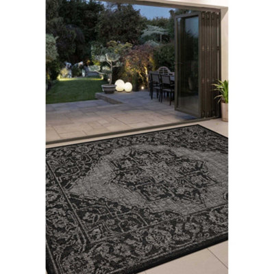 Melrose County Sisal Inspired Traditional Medallion Black Non-Slip Area Rug 060/110Cm from B&Q