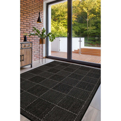 B&Q -  County Flatweave Black Check Design Indoor Non-Slip Large Area Rug 160/225Cm