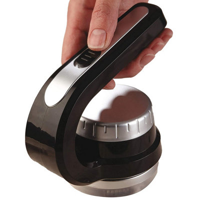  - Electric Lint RemoverBattery Powered Fluff Bobble And Fuzz Shaver For Clothes And FabricsMeasures 14 X 8 X 14Cm