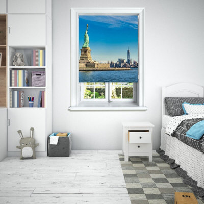 B&Q -  Photographic Blackout Roller Blinds For Bedroom Windows(150 X 140 Cm)Statue Of Liberty