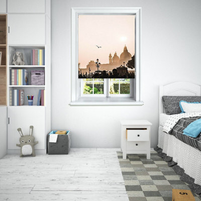 B&Q -  Photographic Blackout Roller Blinds For Bedroom Windows(150 X 140 Cm)Venice Tonal