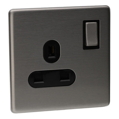 Kenable 1 Gang 13A Switched Screwless Uk Mains Power Plate With Brushed Chrome Finish from B&Q