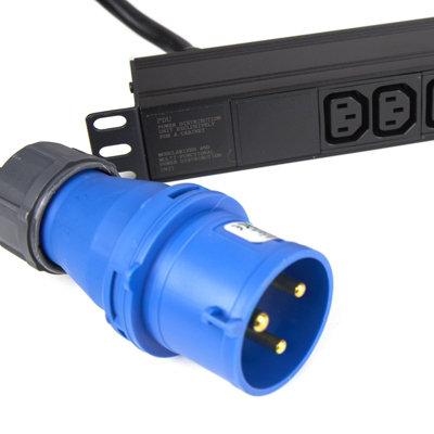 Kenable Pdu Iec C13 Sockets 12 Way To 32A Commando Power Distribution Unit Horizontal 3M from B&Q