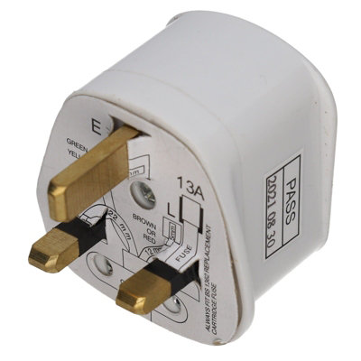 Kenable Rewireable Surge Protected 3 Pin Uk Mains Plug Fitted 13A Amp Fuse White from B&Q