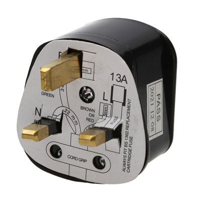 Kenable Rewireable Surge Protected 3 Pin Uk Mains Plug Fitted 13A Amp Fuse Black from B&Q