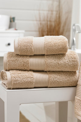 Deyongs Bliss Pima 650Gsm Supersoft Cotton Towels from B&Q