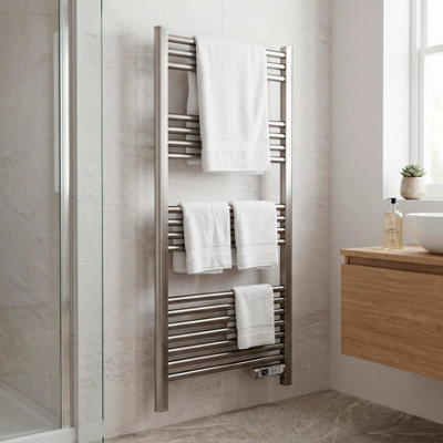 B&Q -  Electric Heated Towel Rail 1085 X 535mm With Led Display & Warming ModeSilver