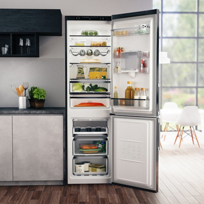 Shop fridge freezers.