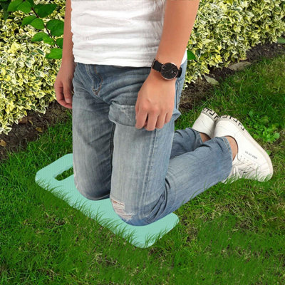Taylor & Brown Kneeler Gardeners Kneeling Pad Foam Mat Cushion Kneel Cushion Weeding from B&Q