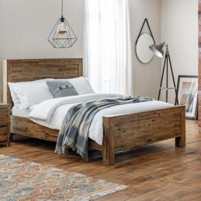 Hoxton Rustic Oak Wooden Bed Frame5Ft King Size from B&Q