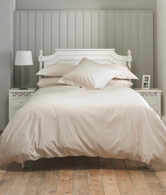 The Lyndon Company 800 Thread Count Prosecco Cotton Bedlinen from B&Q