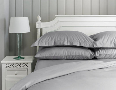 The Lyndon Company 400 Thread Count Luxury Sateen Cotton Fitted Sheet Platinum from B&Q