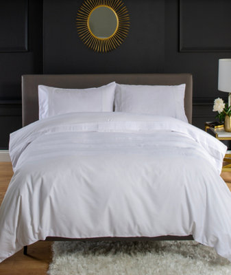The Lyndon Company Tlc Marseilles 200 Thread Count 100% Cotton Bedlinen Duvet Set from B&Q