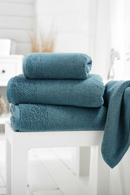 Deyongs Palazzo Ultimate Plush Cotton Towels from B&Q