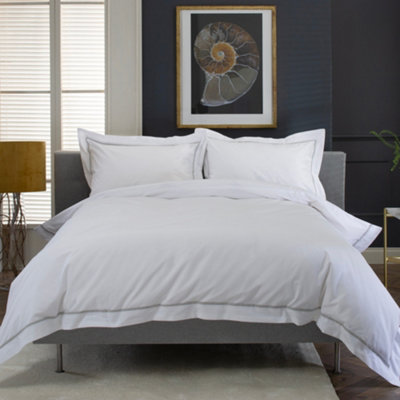 The Lyndon Company Boutique Hotel Hampstead 200 Thread Count Cotton Duvet Cover Set