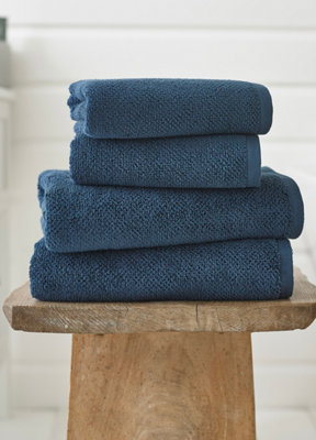 Deyongs Romeo Quik Dri Cotton Towel from B&Q