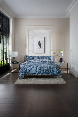 The Lyndon Company Tulle 100% Cotton Navy Duvet Cover Set Extra Soft Stone-Effect Bedding With Piped Edge from B&Q