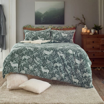 Deyongs Woodland Folk Printed Cotton Blend Green Duvet Cover SetKing from B&Q