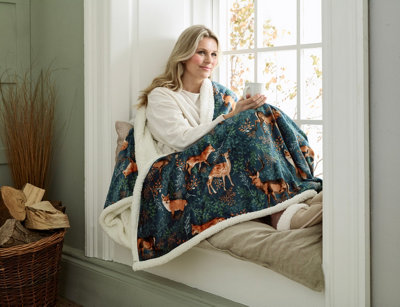 Deyongs Fox And Deer Teal Heated Sherpa Throw 140X180cm Soft Blanket With Heating Levels Size 10