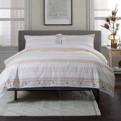 The Lyndon Company Next Level 100% Cotton Duvet Set With Cuff Detailing And Mock Horn Buttons