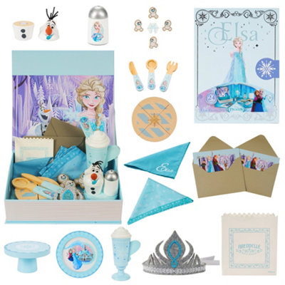 Disney Princess Frozen Elsa Wooden Picnic Set, 25 Piece Pretend Play Toy For Kids, Portable Storage Box, Age 3+ - Image 3