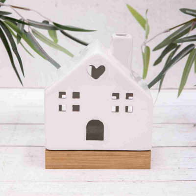 Annibells Led White Ceramic Light Up House On Wooden Base