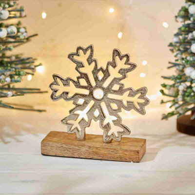 Annibells Silver Metal Snowflake On Wooden Base Decorative Ornament from B&Q