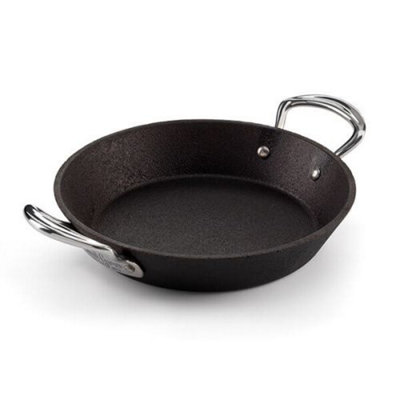 Samuel Groves Britannia Cast Iron 24Cm Double Handled Skillet from B&Q